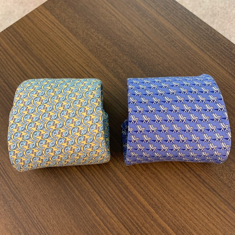 2 Vineyard Vines Men’s Ties